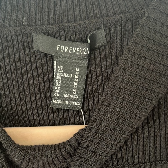 Forever 21 black cutout top - Picture 3 of 5